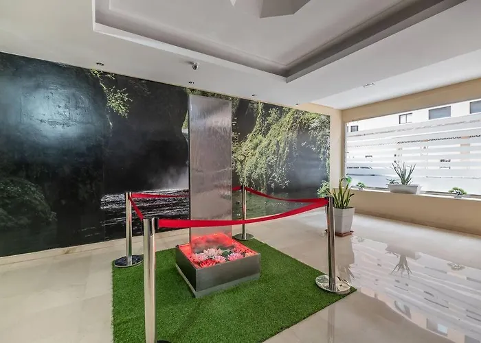 Lxr Neptuno Renovated And Pool Apartamento *