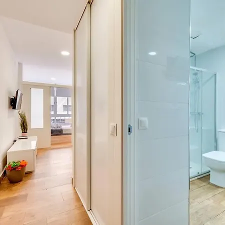 Lxr Neptuno Renovated And Pool Apartamento *